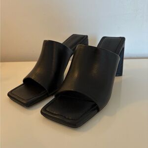 Oak + Fort Black Mules